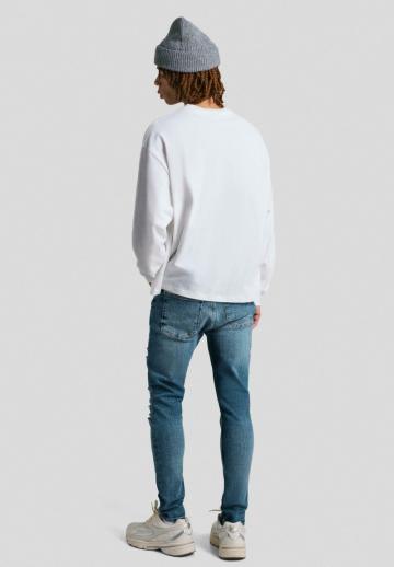 Узкие джинсы