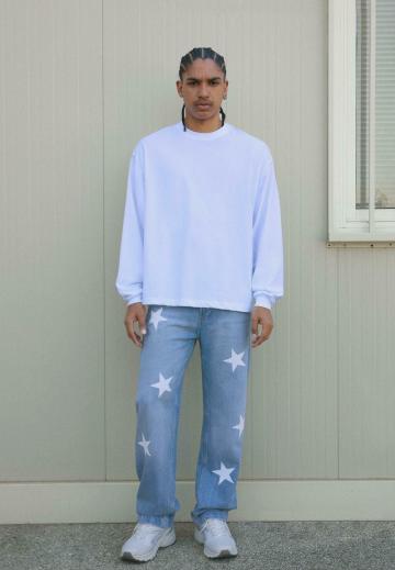 Прямые джинсы