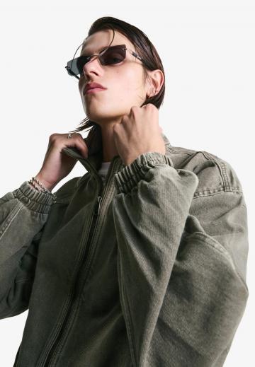 Джинсовая куртка