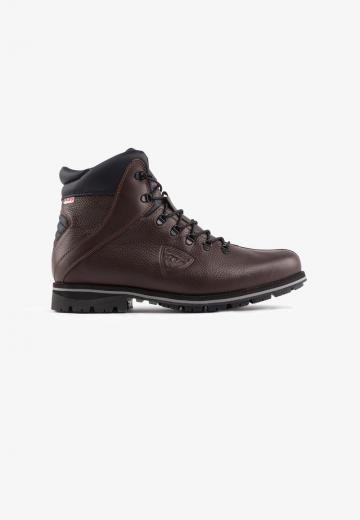 Походные кроссовки