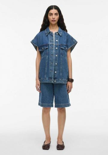 Джинсовая куртка