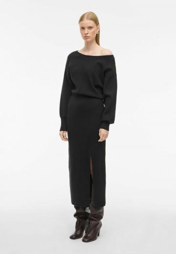 Вязаное платье