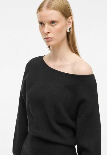 Вязаное платье