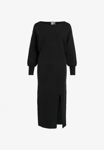 Вязаное платье