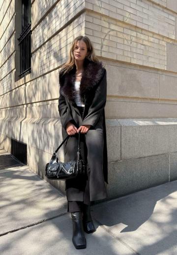 Шерстяное пальто