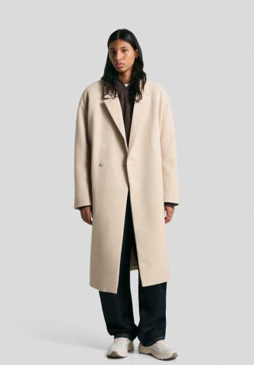 Шерстяное пальто