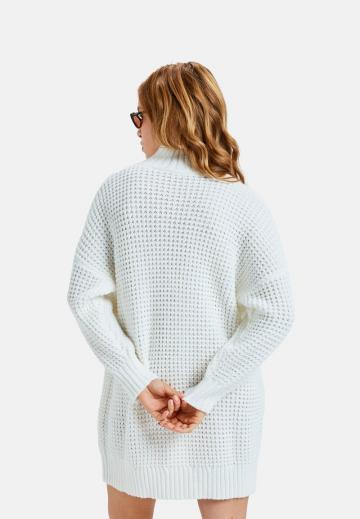 Вязаное платье