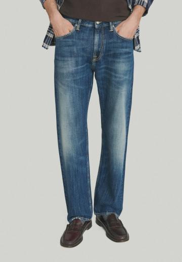 Прямые джинсы