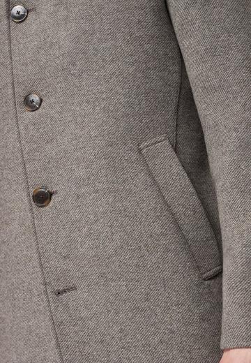 Короткое пальто