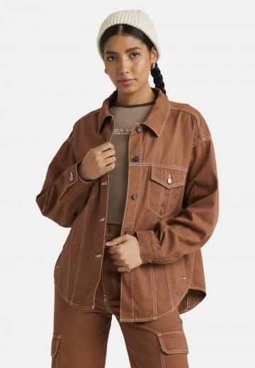 Куртка с накладнымит карманами