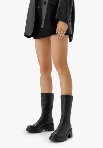 Полусапожки на платформе