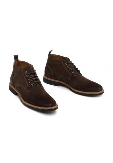 Ботинки на шнуровке