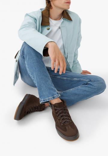 Ботинки на шнуровке