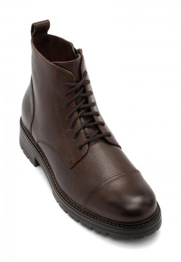 Ботинки на шнуровке