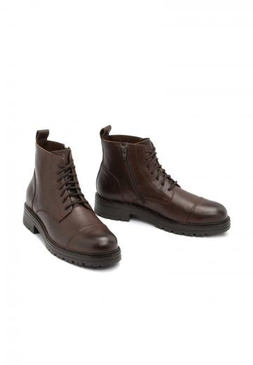 Ботинки на шнуровке