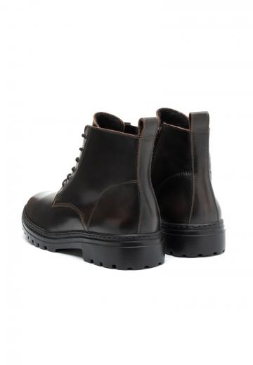 Ботинки на шнуровке