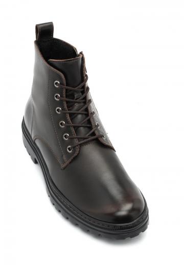 Ботинки на шнуровке
