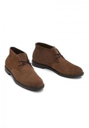 Ботинки на шнуровке