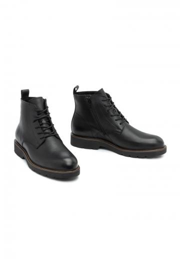 Ботинки на шнуровке