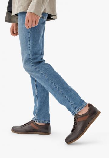 Ботинки на шнуровке