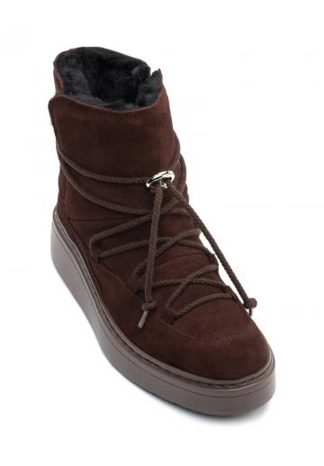 Сапожки на танкетке