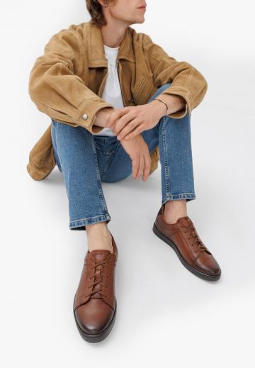 Ботинки на шнуровке