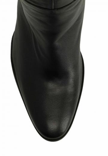 Высокие сапоги