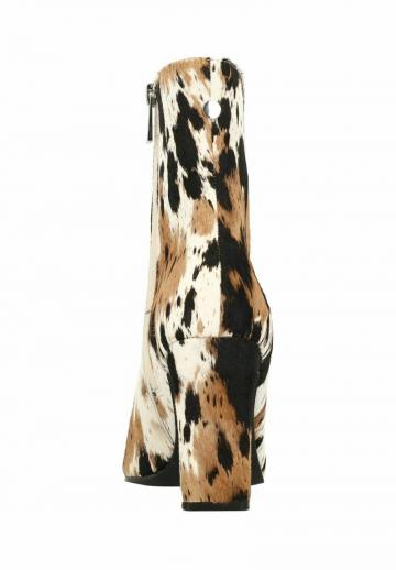 Полусапожки на высоком каблуке