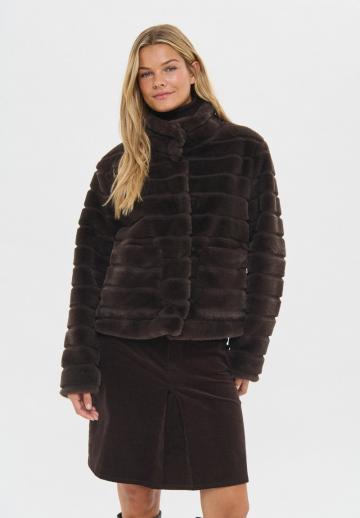 Зимняя куртка