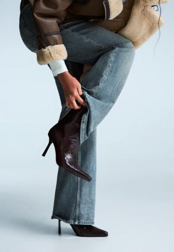 Высокие сапоги