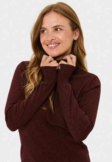 Вязаное платье