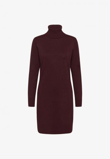 Вязаное платье