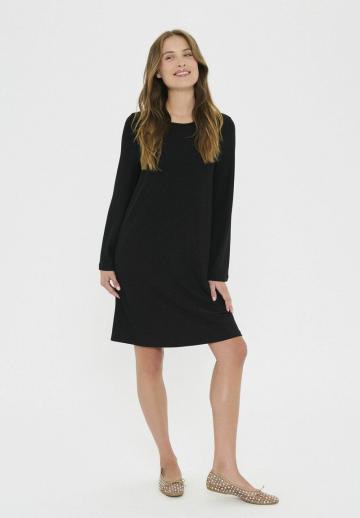 Вязаное платье