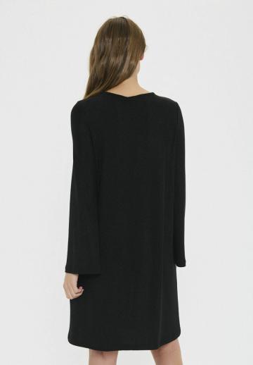 Вязаное платье