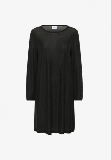 Вязаное платье