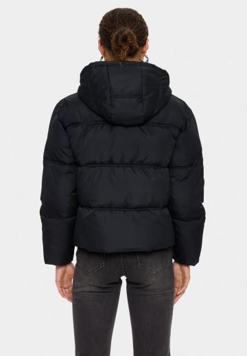 Короткая куртка