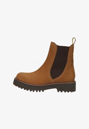 Полусапожки на платформе