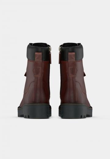 Ботинки на шнуровке