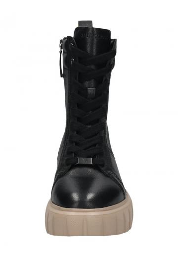 Ботинки на шнуровке