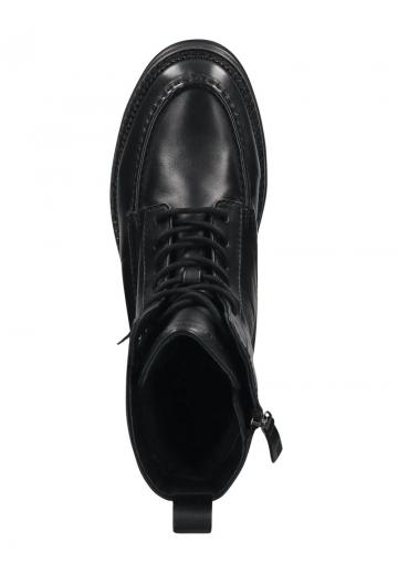 Ботинки на шнуровке