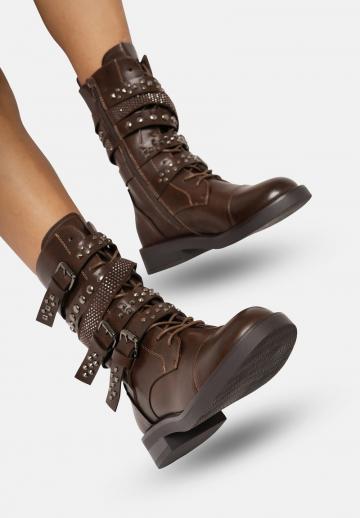 Сапоги на шнуровке