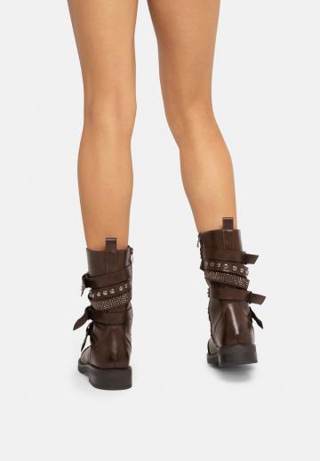 Сапоги на шнуровке