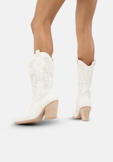 Ковбойские сапоги