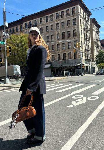 Короткое пальто