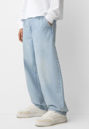 Прямые джинсы