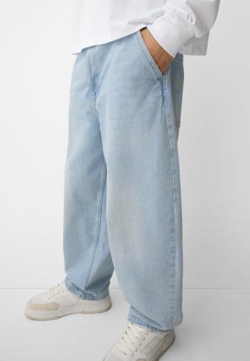 Прямые джинсы