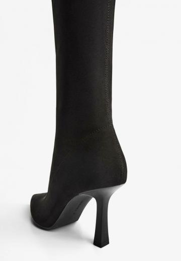 Высокие сапоги