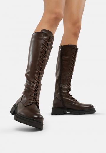 Сапоги на шнуровке