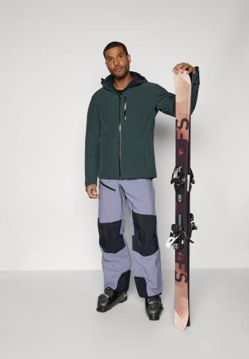 Сноубордическая куртка