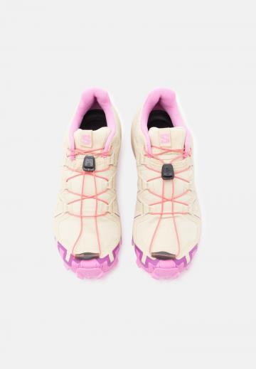 Походная обувь